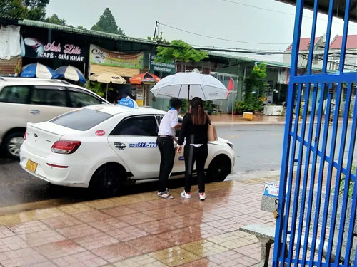 Dịch vụ taxi tại Hậu Giang